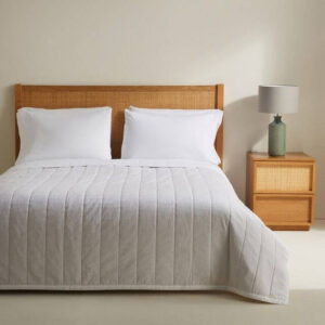 Cubrecamas de algodon reversible de color vapor y blanco