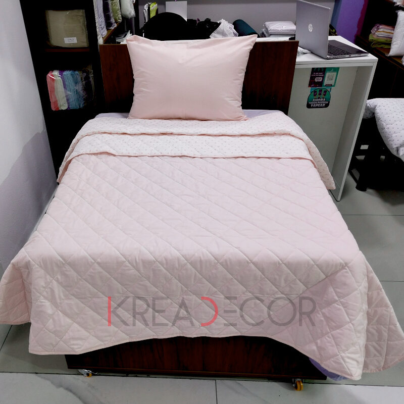 Cubrecamas de algodon reversible color rosado bebe y estrellas