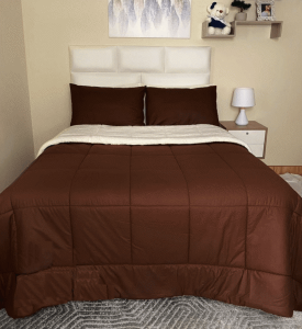 Edredones con reverso carnerito color almendra