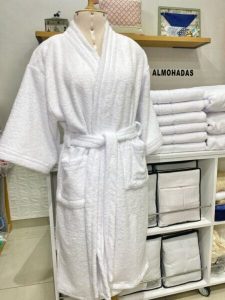 Salida o bata de Baño Hotelero de lujo de 700 gramos