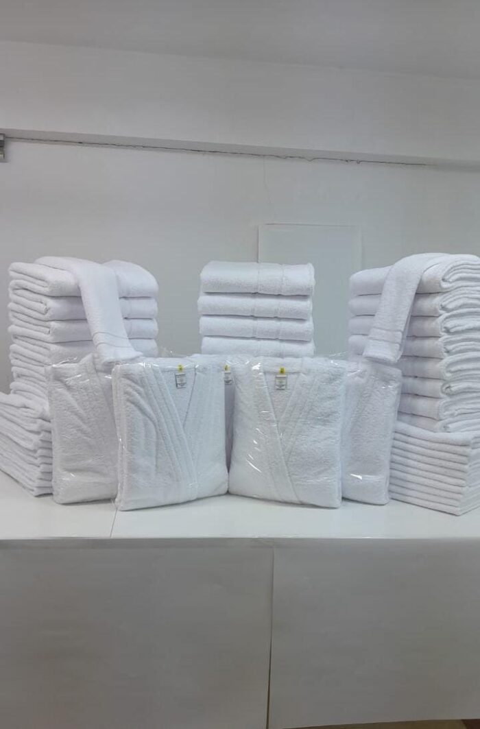Salida o bata de Baño Hotelero de lujo de 700 gramos - Imagen 2