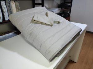 cubrecama reversible color plomo vapor