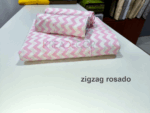 Sabana de Algodón de 200 hilos en diseño zig zag rosado - Imagen 2